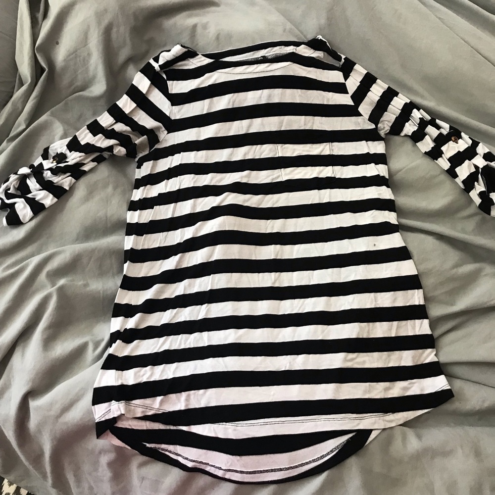 Black and white striped t